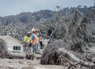 Cleaning up Tonga's volcano ashfall