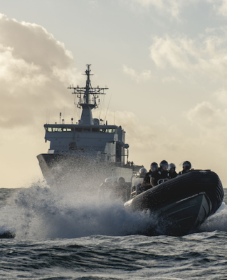 HMNZS Wellington deploys dive teams in Tonga