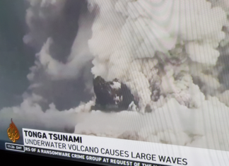 Hunga-Ha’apai and Hunga-Tonga erupting in Tonga