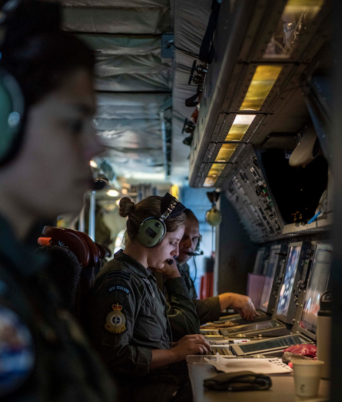 Royal New Zealand Air Force aircrew monitoring the Tongan volcanic tsunami damage during the 170122 flight 