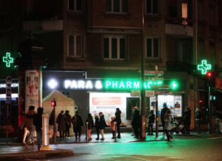 French pharmacies are taken by storm to carry out covid-19 tests