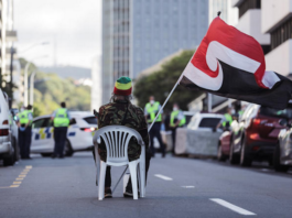 A street chair protest at the Parliament occupation