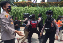 Indonesian police break up Papuan protest 11032022