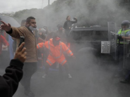 Anti-covid public health measures protesters and police clash on the 23rd day of the Parliament grounds occupation in Wellington