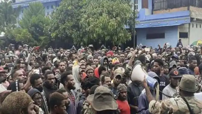 Pacific Elders call on Indonesia to allow UN visit to Papua before Bali Thousands of indigenous Papuans protest in Wamena March 2022