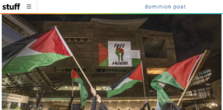 Justice for Palestine did a "guerilla projection" of the Palestinian flag on Te Papa
