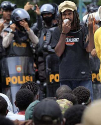 Papuan protesters against the autonomous carve-up of provinces