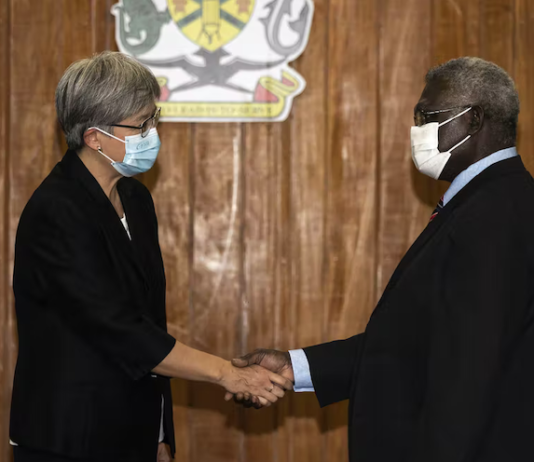 Australian Foreign Minister Penny Wong and Solomon slands Prime Minister Manasseh Sogavare