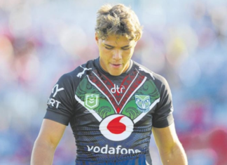 Reece Walsh of the NZ Warriors wearing a jersey designed by Tairāwhiti artists