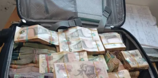 The K1.3 million stashed in a suitcase on a plane from Port Moresby bound for Komo