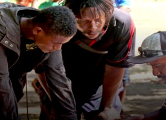 Voters looking for their names as Papua New Guinea went to the polls