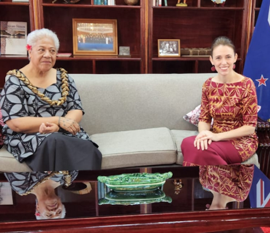 Prime Minister of Samoa Prime Minister Fiame Naomi Mata'afa with New Zealand Prime Minister Jacinda Ardern