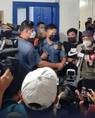 Philippine police arrest ex-VP social justice candidate Bello for cyber libel Former Philippine vice-presidential candidate Walden Bello is arrested