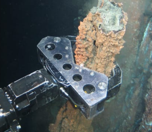 Sampling ocean floor copper