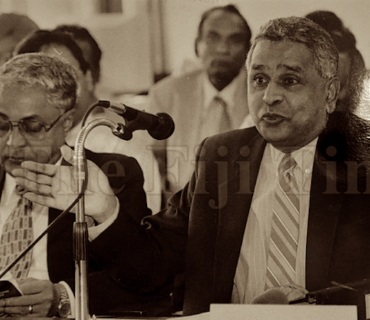 Jai Ram Reddy (right) and Mahendra Chaudhry at a meeting
