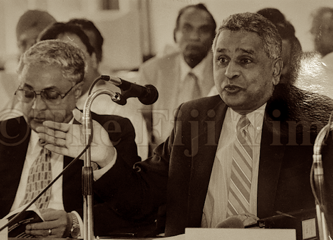 Jai Ram Reddy (right) and Mahendra Chaudhry at a meeting