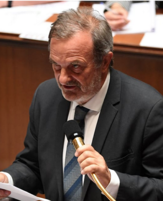 France defers referendum on new statute for New Caledonia Kanaky French Junior Overseas Minister Jean-Francois Carenco