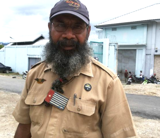 Papuan activist and former political prisoner Filep Karma