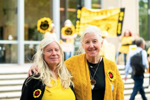 "Knitting Nannas" protesters Helen and Dom