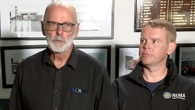 Auckland mayor Wayne Brown (left) fronting a media conference
