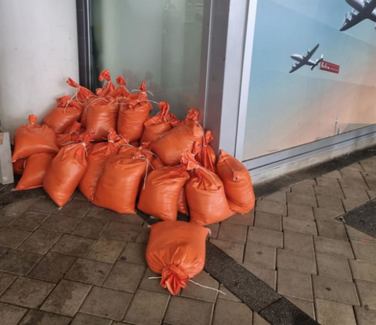 Sandbags in place at Auckland International Airport