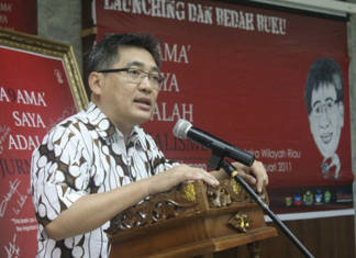 Indonesian human rights advocate and researcher Andreas Harsono
