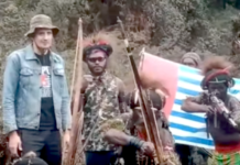 New Zealand pilot Philip Mehrtens taken captive by Papuan rebels