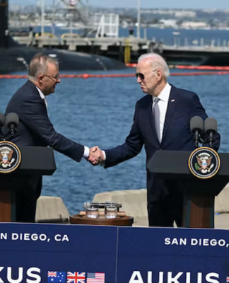 As Australia signs up for nuclear subs, NZ faces hard decisions over the AUKUS alliance Australian Prime Minister Anthony Albanese and US President Joe Biden