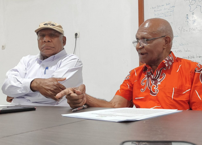 Reverend Benny Giai (left) and Reverend Rev. Socratez Sofyan Yoman at the Papuan Church Council
