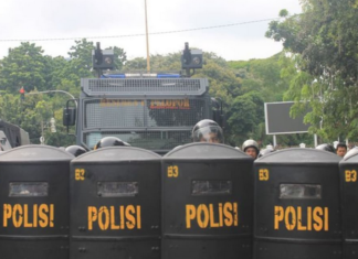 Indonesian police quell a demonstration in the Papuan region