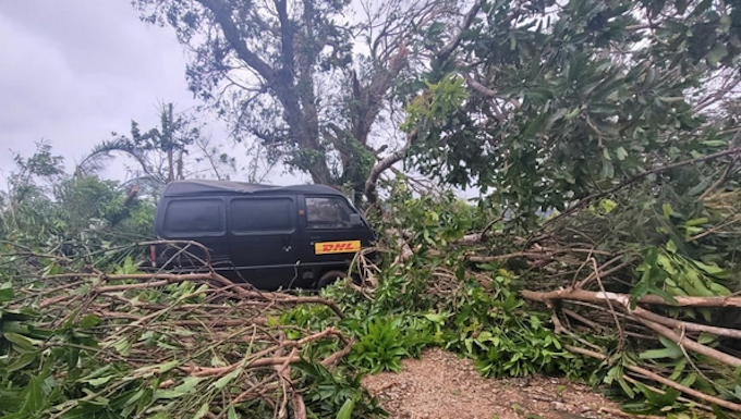 Vanuatu residents ‘exhausted’ after two wild cyclones in three days Port Vila-based journalist Dan McGarry has a big clean up on his hands