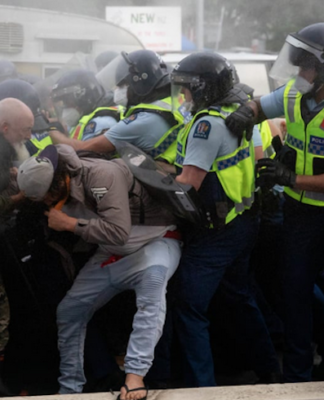 Police and protestors clash at the conclusion of the 2022 occupation at NZ's Parliament grounds