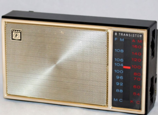 A little-known arrangement that puts proceedings of New Zealand's Parliament on the air has been cited as a threat to AM broadcasting's future