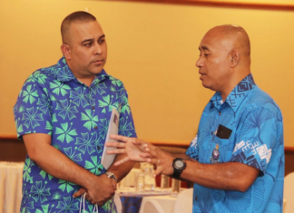 Communications Fiji Ltd news director Vijay Narayan talks to Acting Police Commissioner Juki Fong Chew
