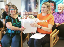 Asia Pacific Media Network chair Dr Heather Devere presents a bouquet to Tuwhera's Donna Coventry