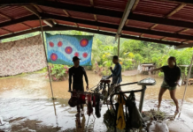 Flooding in Tahiti's Teahupo’o village