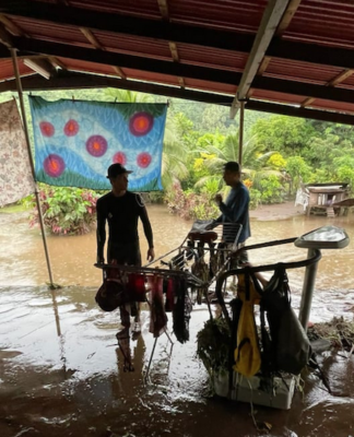 Flooding in Tahiti's Teahupo’o village