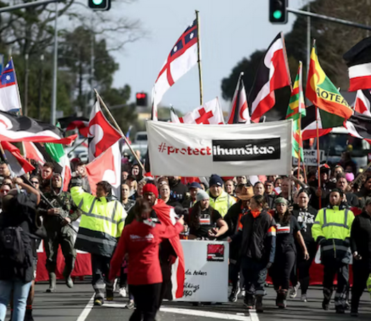 A hikoi (march) to deliver a petition