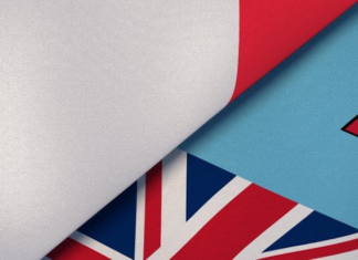 The French and Fiji flags