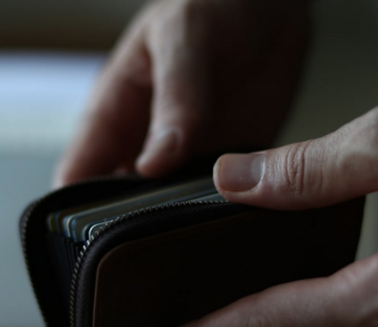 Just over half of New Zealanders surveyed - including Pacific Islanders - reported they were financially stressed