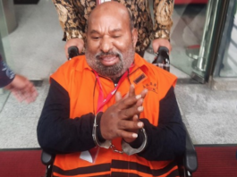 Suspended Papua Governor Lukas Enembe