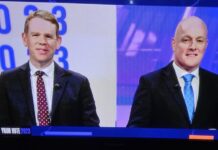Labour leader Chris Hipkins and National's Christopher Luxon toe-to-toe in last night's first NZ election leaders debate