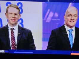 Labour leader Chris Hipkins and National's Christopher Luxon toe-to-toe in last night's first NZ election leaders debate