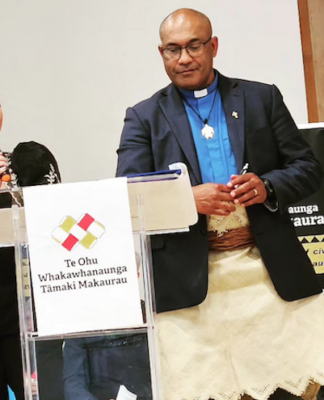 Co-chairs Nina Santos and Father Henry Rogo of the Te Ohu founding assembly last night
