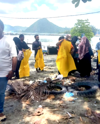 The Cibery Beach clean-up