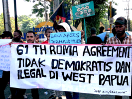 Papuan students protest over the 1962 Rome Agreement at one of last Saturday's many demonstrations