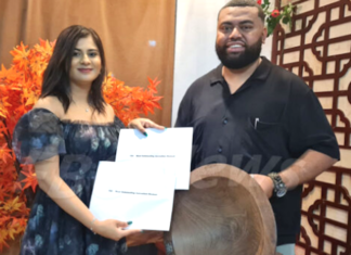 USP student journalists Yukta Chand (left) and Viliame Tawanakoro jointly won the FBC-sponsored Most Outstanding Journalism Student of the Year award