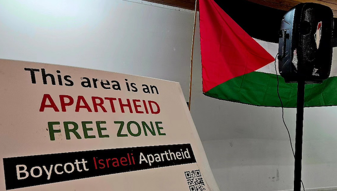 An "apartheid free" zone in Auckland's Western Springs