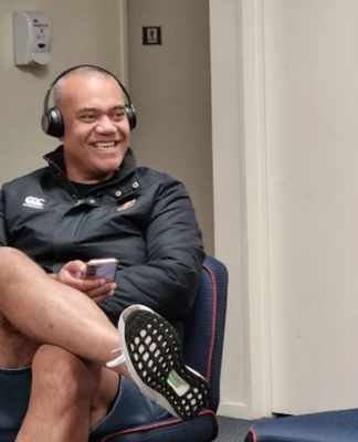 Fa'anānā Efeso Collins