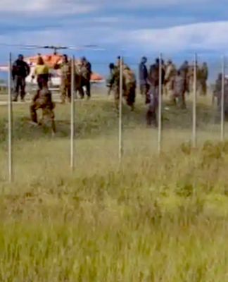 PNG security forces deployed in the Mount Sisa helicopter crew kidnapping incident